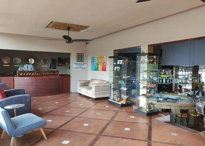 Catembe Gallery Hotel
